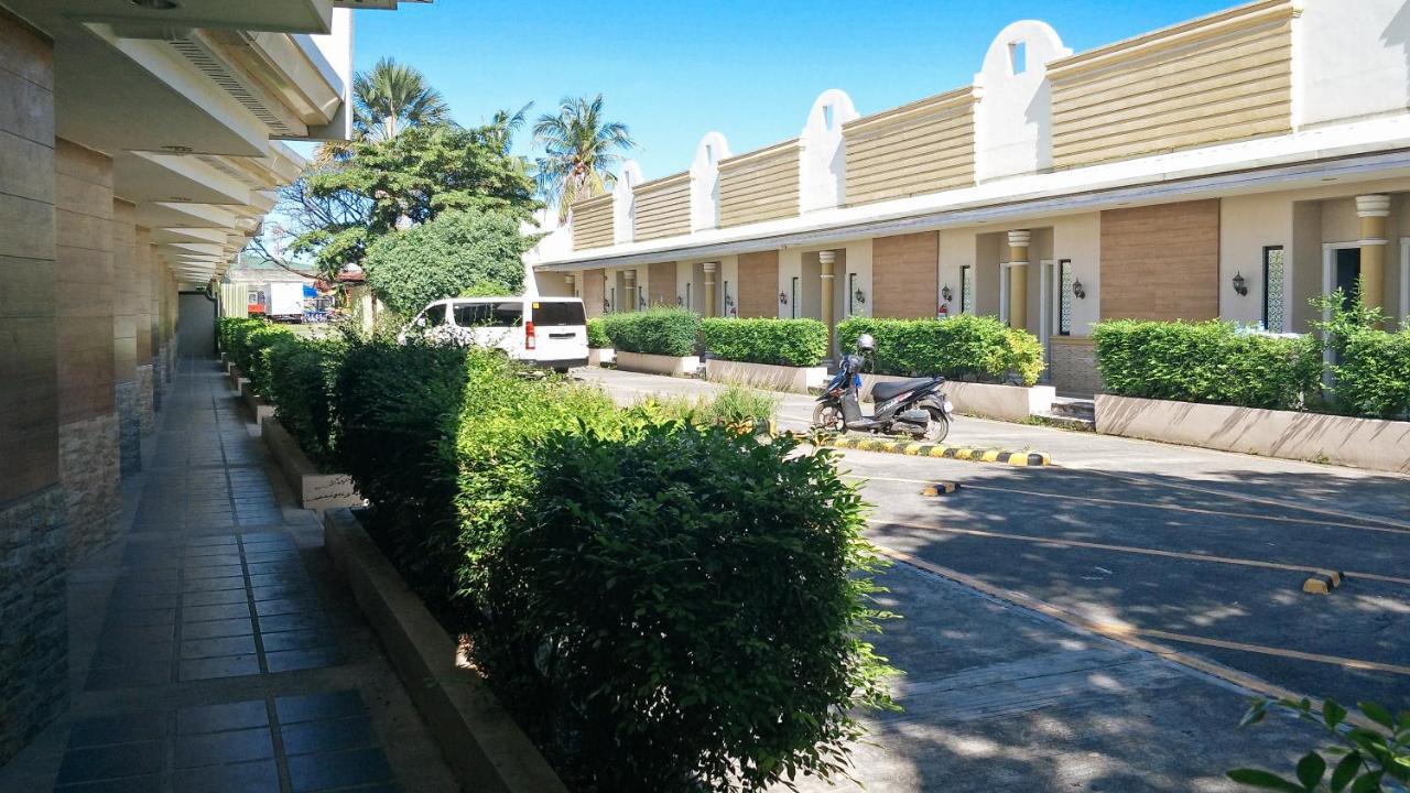 Reddoorz Premium @ Wireless Mandaue Cebu Hotel Exterior photo